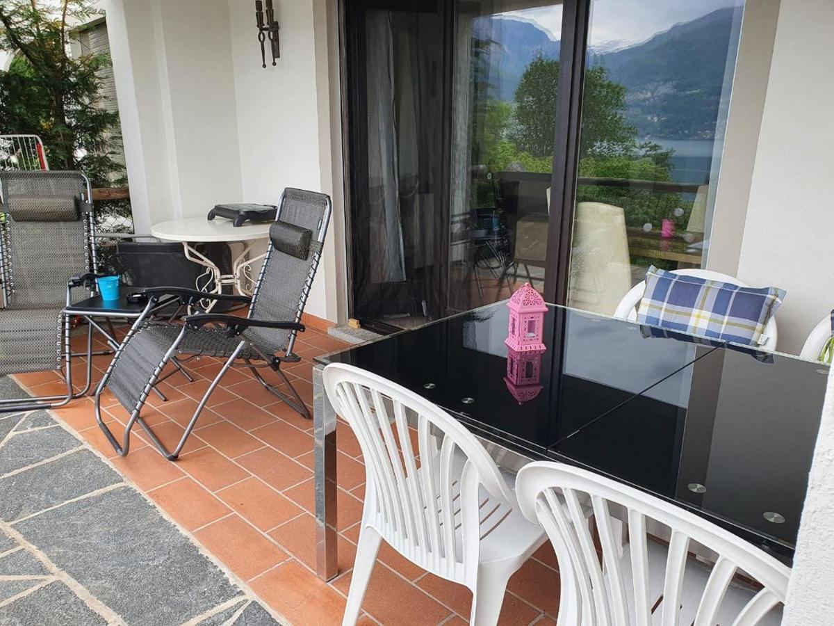 1 Zimmer Apartment Mit Seesicht Und Pool Gambarogno Экстерьер фото